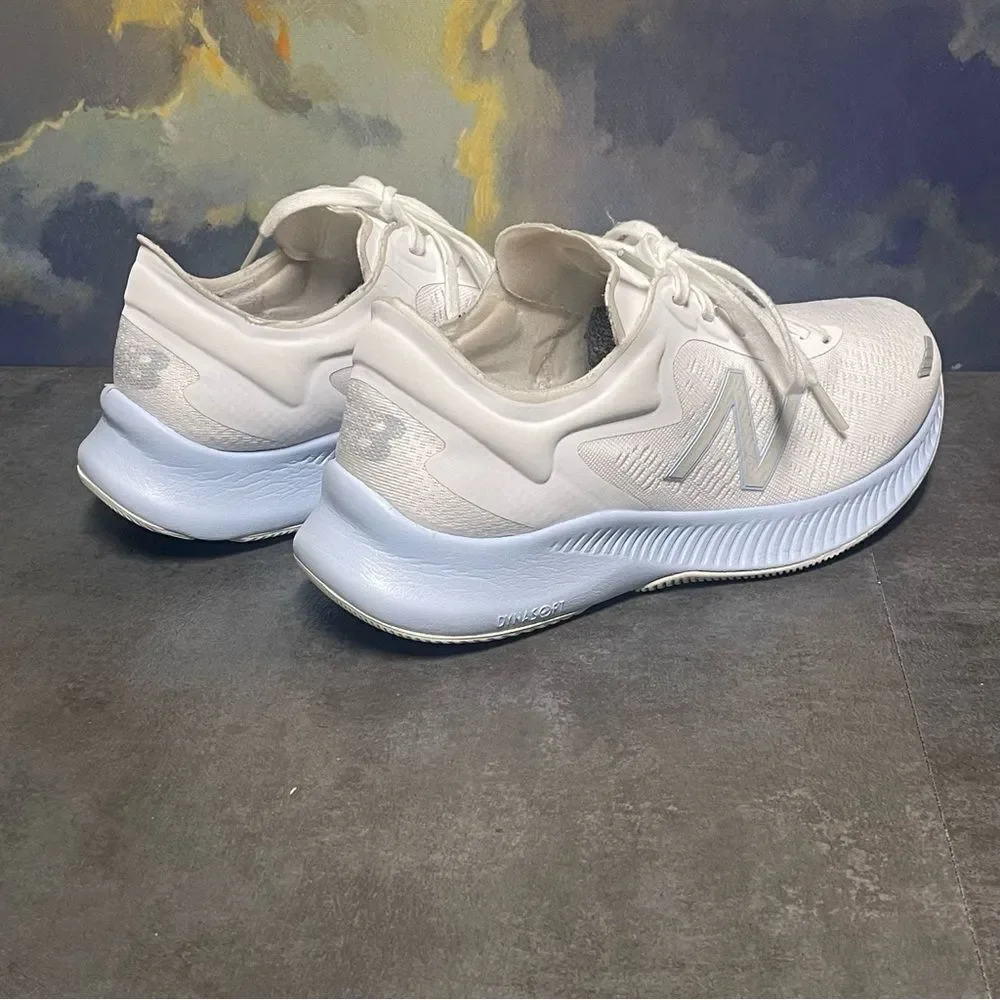 New Balance Dynasoft Pesu V1 Women's Wide Sneakers White Size 8.5D